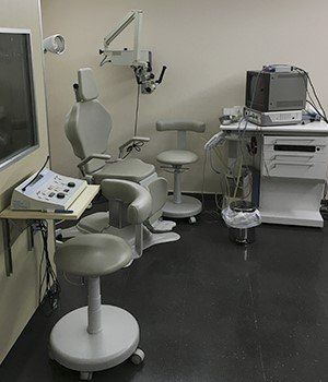 Clínica Otorrinolaringológica del Dr. Bernardino Cano interior de laboratorio de pruebas